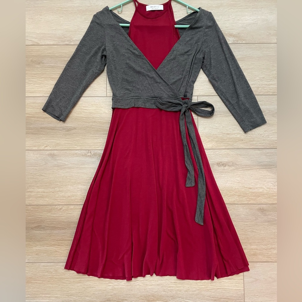 Bailey 44 Anthropologie faux wrap burgundy gray dress size XS